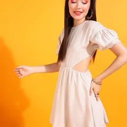 fuchsia PRETTY LOVING THING Puff Sleeve Cut Out Fit & Flare Dress image 4