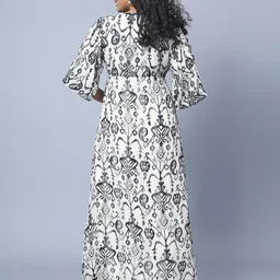 Amagyaa Ethnic Motifs Printed V-Neck Puff Sleeves Maxi Dress image 4