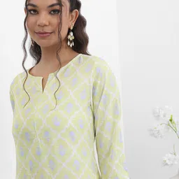 Vishudh Ethnic Motifs Printed Notched Neck Kurta image 2