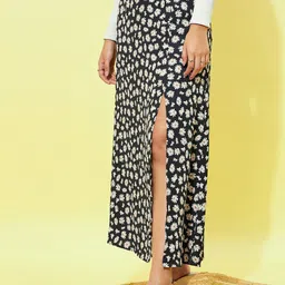 Berrylush Floral Printed Side Slit A-Line Maxi Skirt image 3
