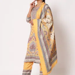 Zamour Kalamkari Unstitched Dress Material image 4