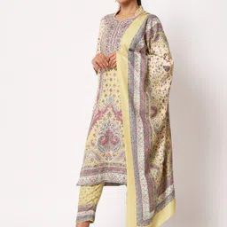 Zamour Viscose Rayon Printed Unstitched Dress Material image 4