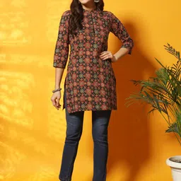 Meeranshi Ethnic Motifs Printed Band Collar Cotton Kurti-image-7