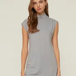 Trendyol Pack Of 2 Sleeveless High Neck Longline Tops image 3