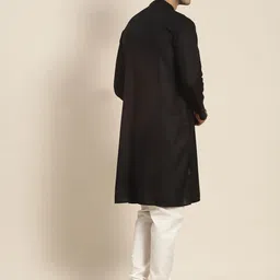 SOJANYA Men Black Kurta with Churidar image 3