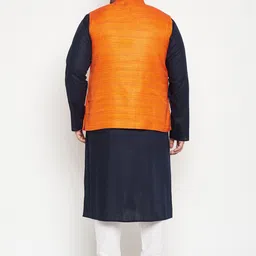 VASTRAMAY Men Navy Blue Regular Kurta with Churidar image 3