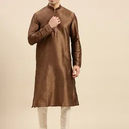 here&now x sanwara Sanwara Men Brown & Off-White Art Silk Kurta with Churidar image 5
