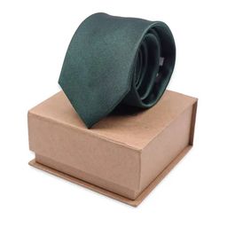 The Tie Hub Men Solid Broad Tie-picture-9