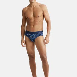 Jockey Men Navy Blue Printed Cotton Basic Briefs image 5