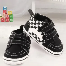 Baby Moo Infant Black & White Checkered Casual Booties-image-91