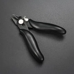 Mini 3.5 inch Diagonal Flush Cutting Plier - BlackView image 1