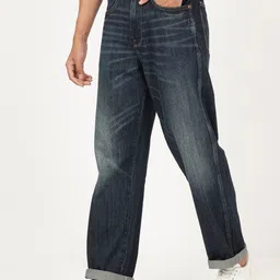 Wrangler Men Straight Fit Low Distress Heavy Fade Jeans image 3