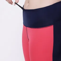 STUDIOACTIV Women Plus Size Peach & Black Colourblocked Tights image 5