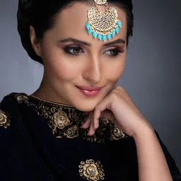 Sukkhi Gold-Plated White & Blue Beaded & Kundan-Studded Maang Tikka image 2