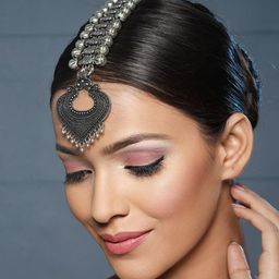 Priyaasi Oxidised Silver-Plated Ghungaroo Maang Tikka-picture-11