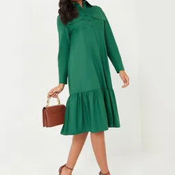 Styli Green Long Sleeves Collared Tiered Midi Dress with Flap Pocket Detail-picture-31