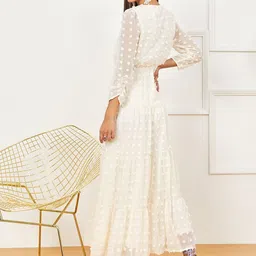 Styli Cream-Coloured 3/4 Sleeves Dobby A-Line Maxi Dress with Keyhole Detail image 4