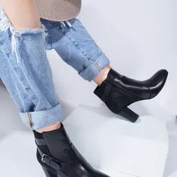 SHUZ TOUCH Women Buckle Detail Heeled Mid-Top Chunky Boots-picture-29