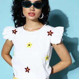 Berrylush Classic White Floral Feminine Frills Top-picture-22