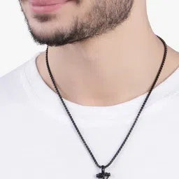Peora Men Black Anchor-Shaped Pirate Pendant With Chain-picture-31