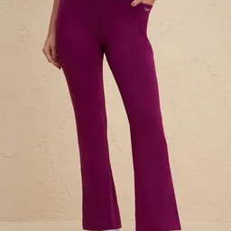 Nykd By Nykaa Iconic Cotton Flare Leggings with Pockets image 1