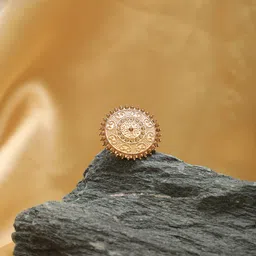 SOHI Gold-Plated Cream Coloured Stone Studded Ring image 1