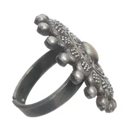 Jazz and Sizzle Silver-Plated Oxidized Adjustable Finger Ring image 4