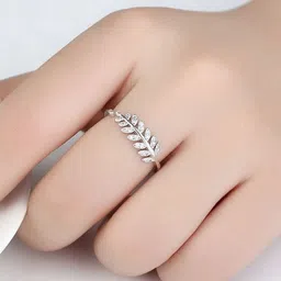 UNIVERSITY TRENDZ Set Of 2 Silver-Plated Embellished Crystal Finger Ring & Rose image 5