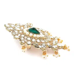 KARATCART Gold-Plated Kundan-Studded & Pearl Beaded Finger Ring image 4