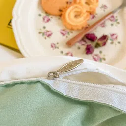 JC HOME Green & White Floral Printed Double Queen Bedding Set image 3