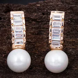 Sukkhi Gold-Plated Contemporary Studs Earrings-picture-57