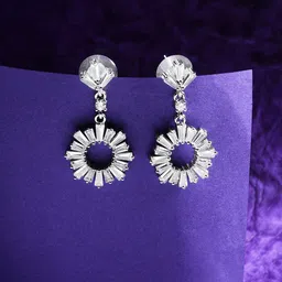 HOT AND BOLD Silver-Plated Classic Drop Earrings image 1