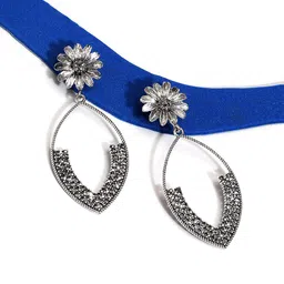 SOHI Silver Plated Stone Studded Drop Earrings-picture-13
