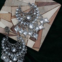 VAGHBHATT Geometric Chandbalis Earrings-picture-2