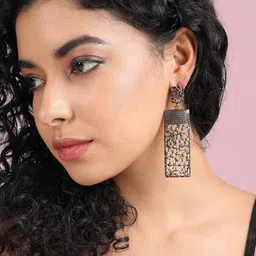 SOHI Gold Plated Stone Studded Drop Earrings image 3