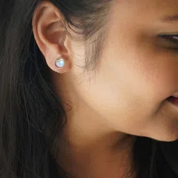 MANNASH Gold-Plated Off White Classic Studs Earrings image 5