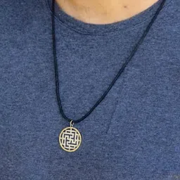 Goldnera Men 925 Sterling Silver-Plated Circular Pendant with Chain image 3