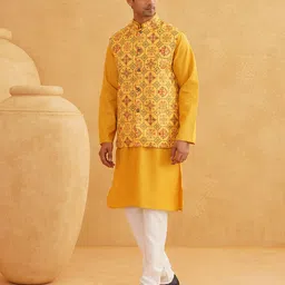 SOJANYA Band Collar Pure Cotton Kurta With Churidar & Printed Nehru Jacket image 5