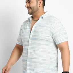 Instafab Plus Classic Horizontal Stripes Opaque Striped Casual Shirt image 2