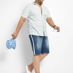 Instafab Plus Classic Horizontal Stripes Opaque Striped Casual Shirt image 4