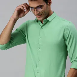 SHOWOFF Men Green Classic Slim Fit Casual Shirt-image-12