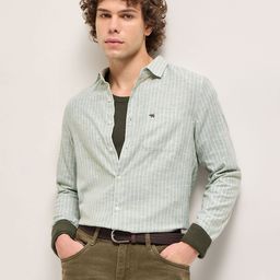 THE BEAR HOUSE Men Cutaway Collar Vertical Striped Cotton Slim Fit Casual Shirt-picture-9