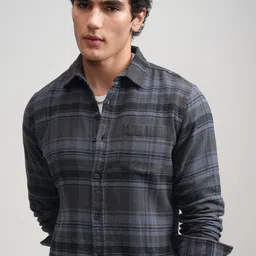 HIGHLANDER Men Slim Fit Checked Casual Shirt-picture-37