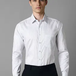 Louis Philippe Men Spread Collar Slim Fit Pure Cotton Striped Formal Shirt-picture-32