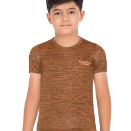 Masculino Latino Boys Rust T-shirt image 1