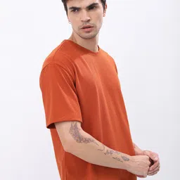 HIGHLANDER Men Popcorn Structured Oversized T-shirt image 1