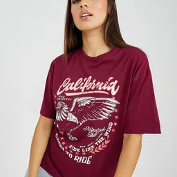 Styli Women California Eagle Printed Oversized Longline T-shirt-image-20