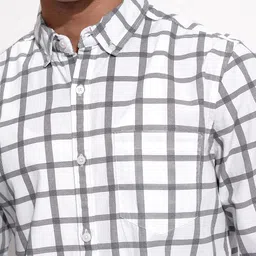 HIGHLANDER Men Slim Fit Windowpane Checks Opaque Checked Casual Shirt image 2