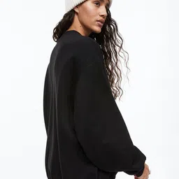 COLOR CAPITAL Round Neck Fleece Sweatshirt image 2