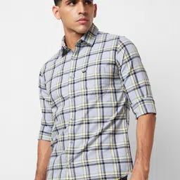 SPYKAR Slim Fit Tartan Checks Opaque Checked Cotton Casual Shirt image 3